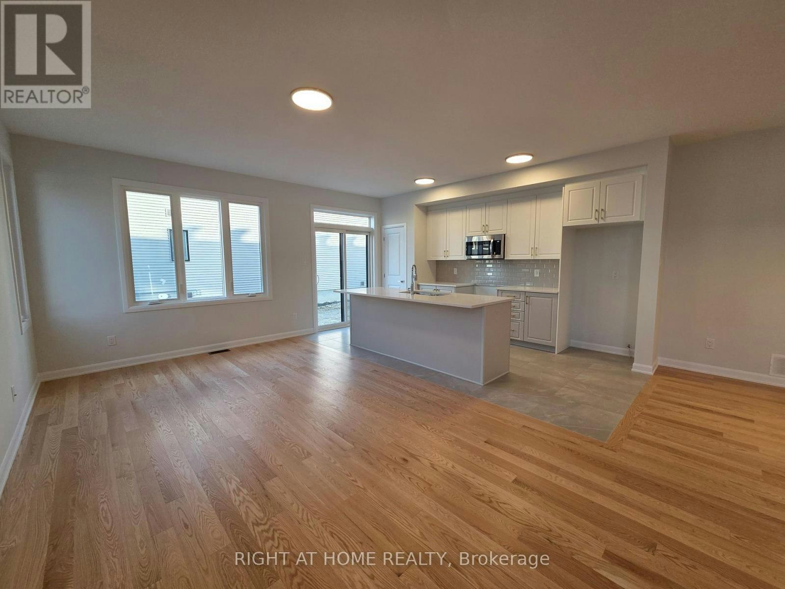 232 Bankside Way, Ottawa, ON, K2J 7N1 - 7