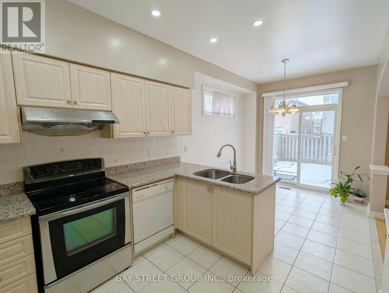 UPPER-165 Worthing Avenue, Markham, ON, L3S 4M8 - 5