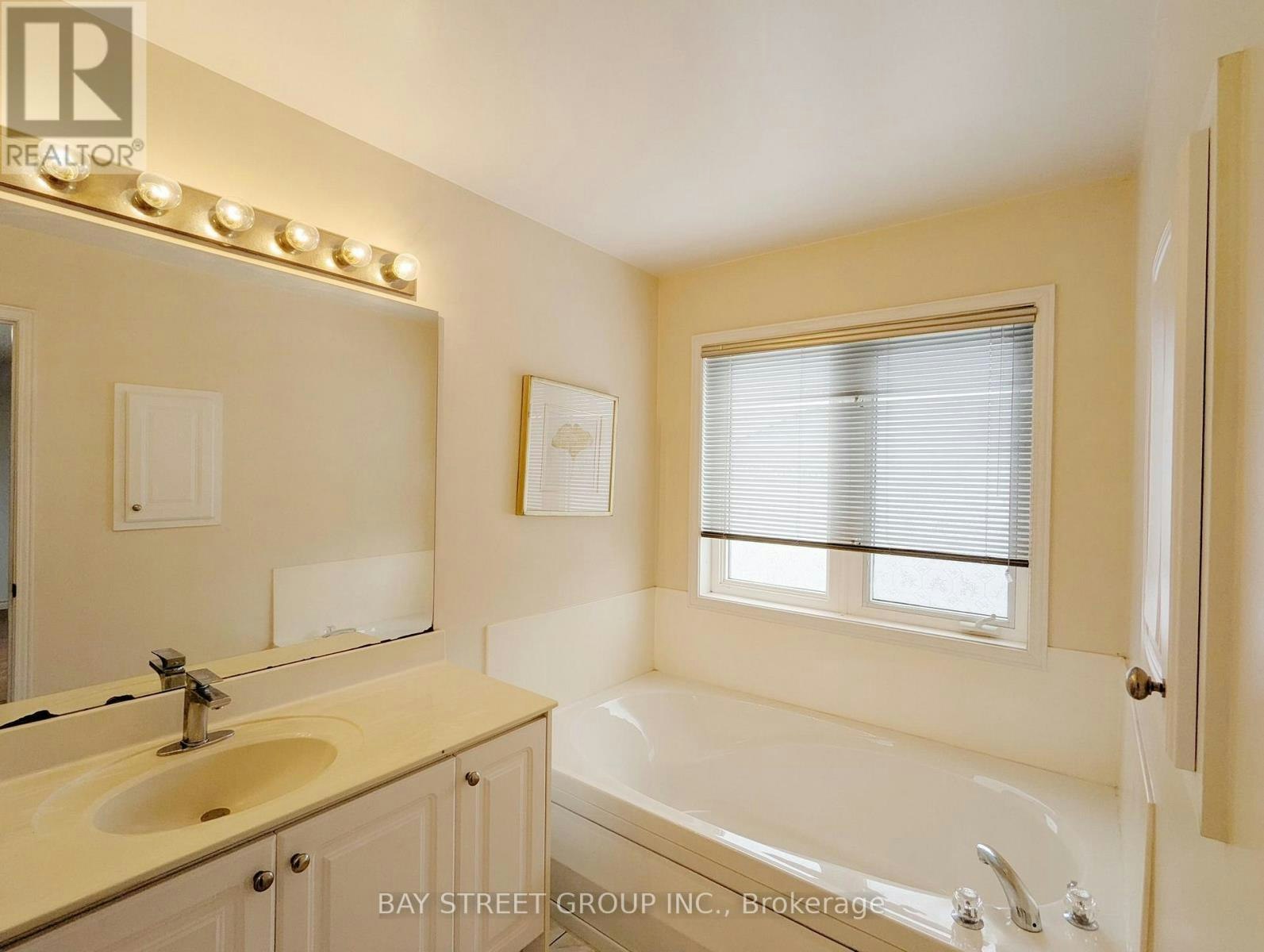 UPPER-165 Worthing Avenue, Markham, ON, L3S 4M8 - 11
