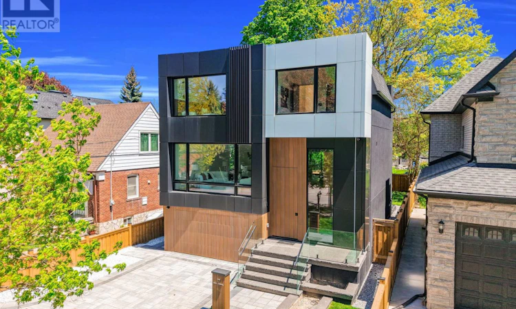 7 Bentley Drive
