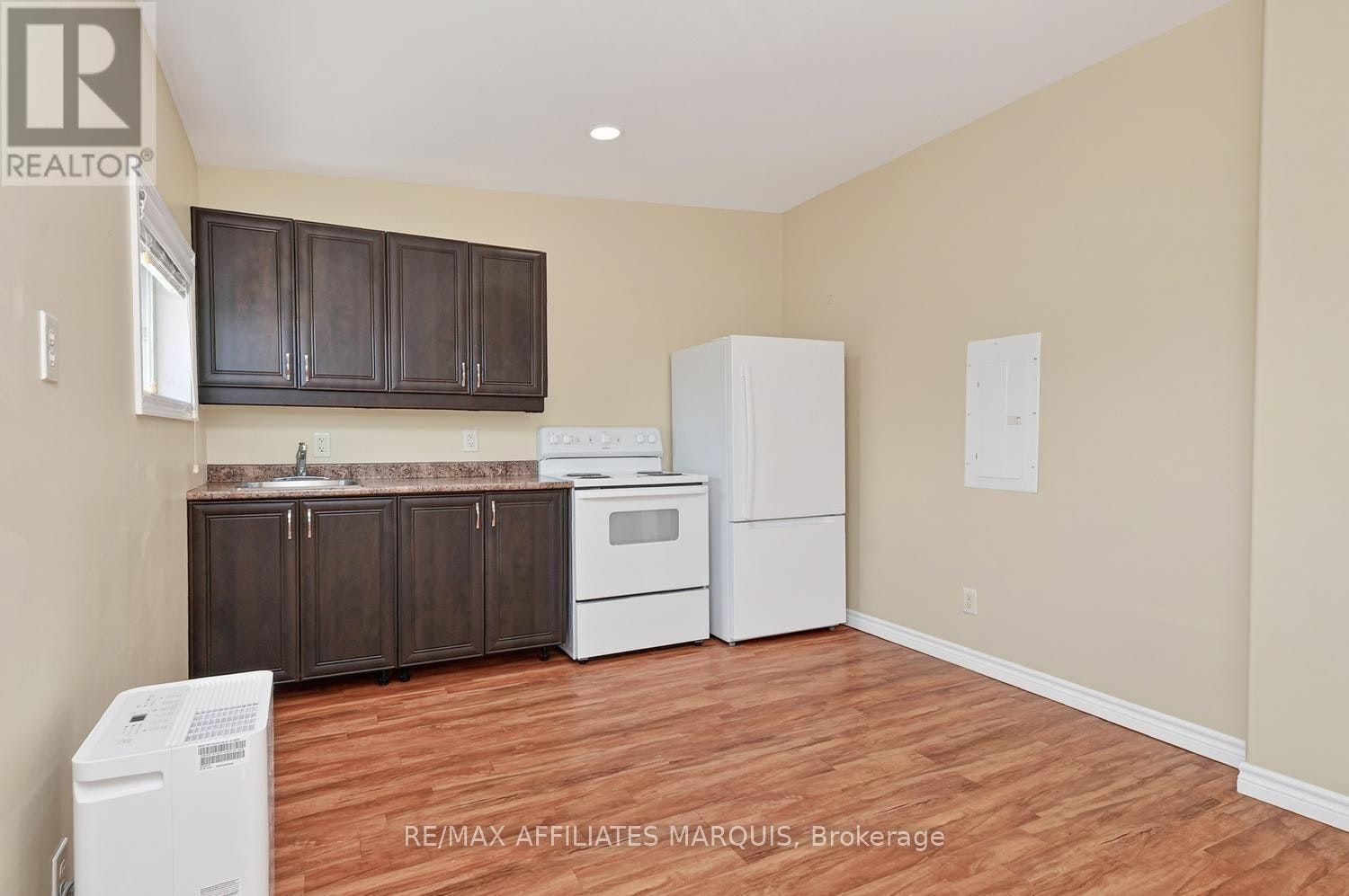 3 William Street E, Smiths Falls, ON, K7A 1C1 - 19