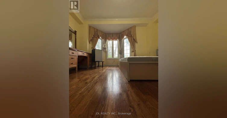 128 Denison Ave Avenue, Toronto, ON, M5T 2N3 - 3