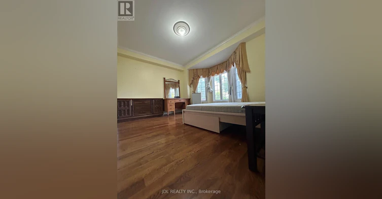 128 Denison Ave Avenue, Toronto, ON, M5T 2N3 - 5