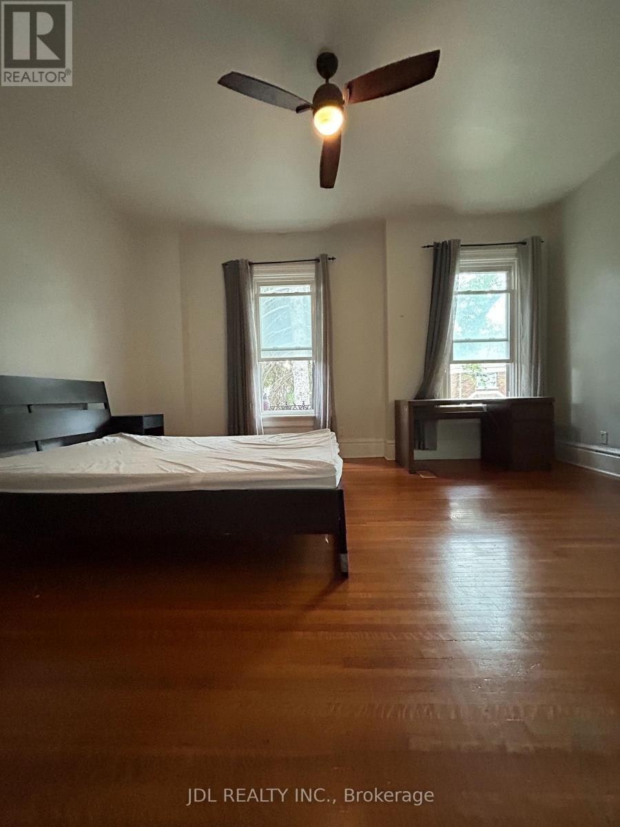 AA 2ND FLOOR-137 Denison Ave Avenue, Toronto, ON, M5T 2N2 - 10