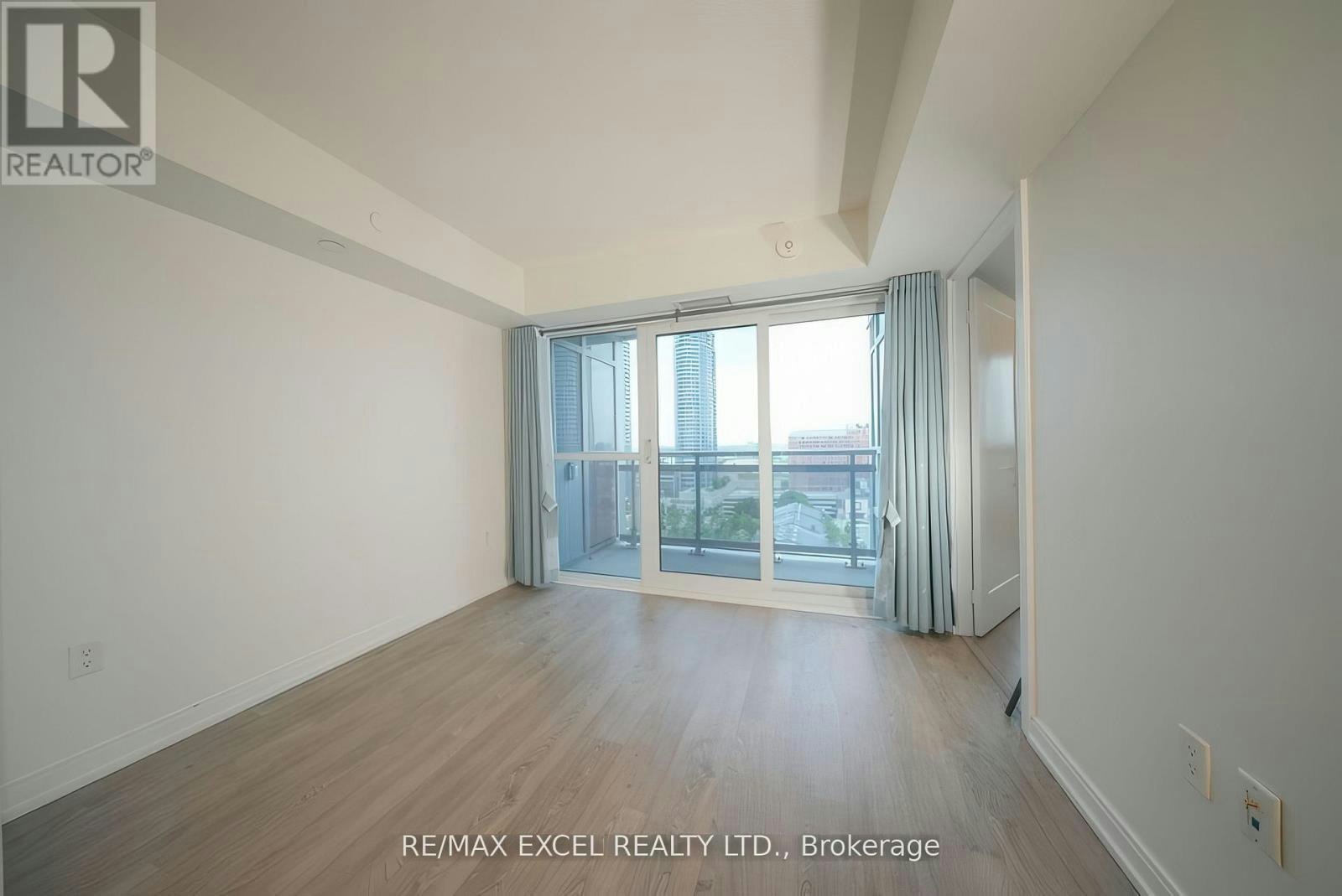 1215-275 Village Green Square, Toronto, ON, M1S 0K5 - 4