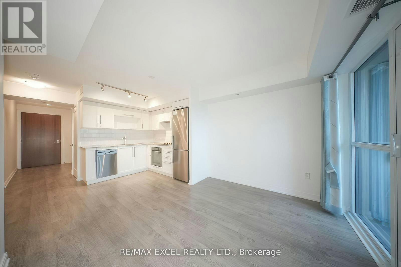 1215-275 Village Green Square, Toronto, ON, M1S 0K5 - 3