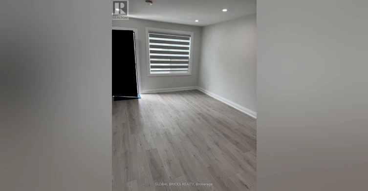 2- REAR UPPER-101 Minerva Avenue, Toronto, ON, M1M 1V8 - 12