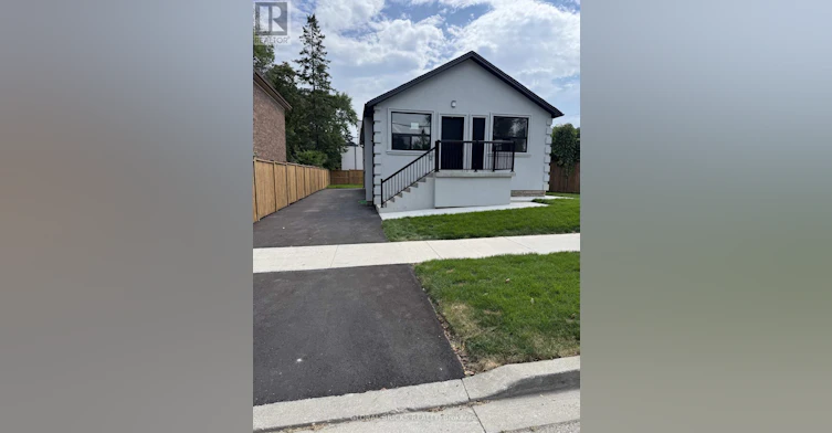 2- REAR UPPER-101 Minerva Avenue, Toronto, ON, M1M 1V8