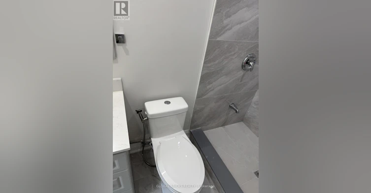 2- REAR UPPER-101 Minerva Avenue, Toronto, ON, M1M 1V8 - 14