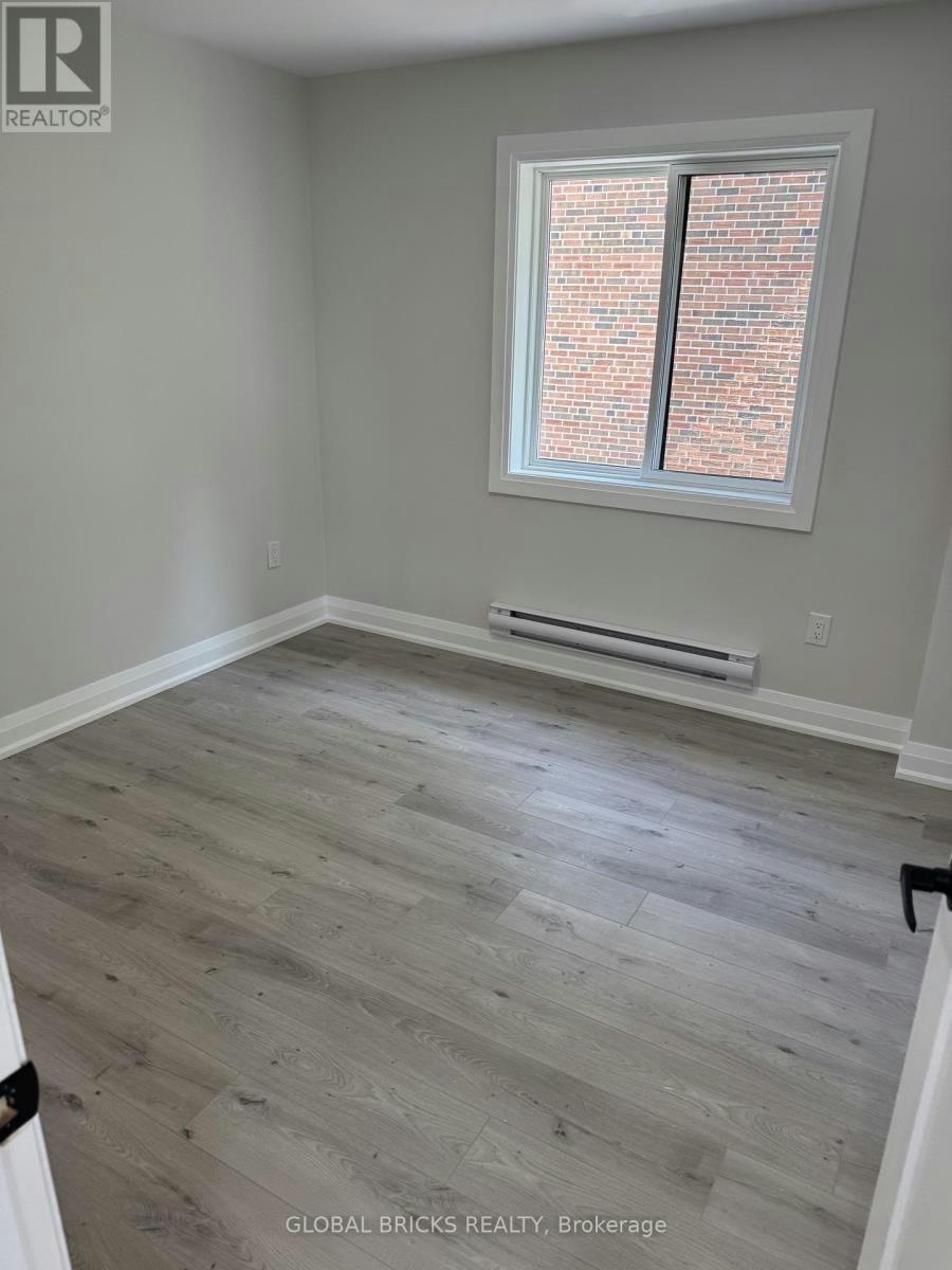 2- REAR UPPER-101 Minerva Avenue, Toronto, ON, M1M 1V8 - 15