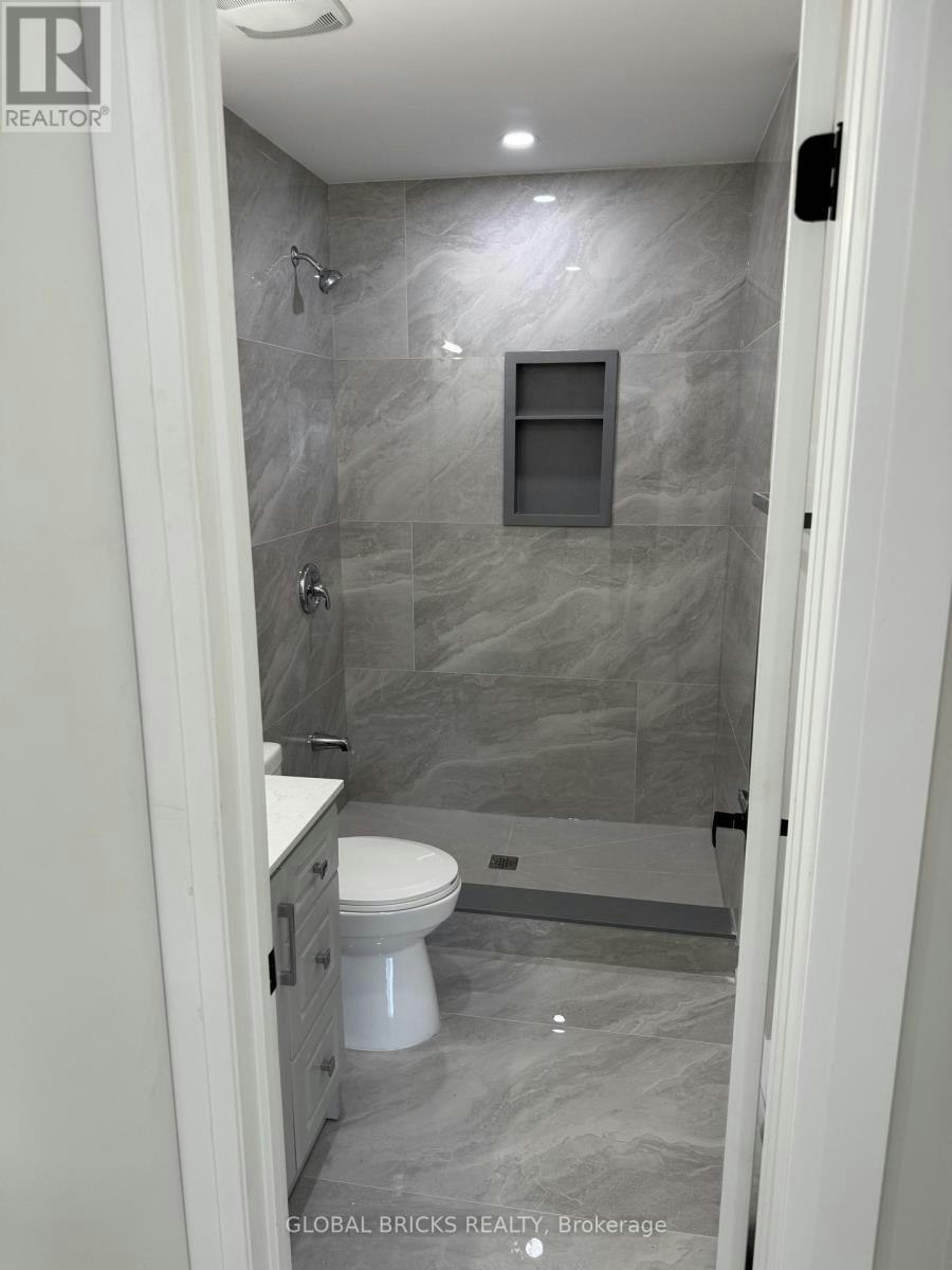 2- REAR UPPER-101 Minerva Avenue, Toronto, ON, M1M 1V8 - 5