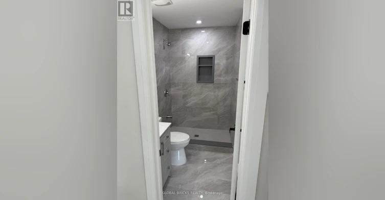 2- REAR UPPER-101 Minerva Avenue, Toronto, ON, M1M 1V8 - 5