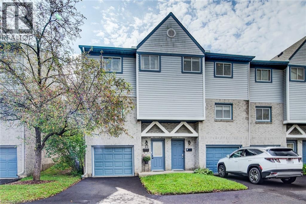 22-589 Beechwood Drive, Waterloo, ON, N2T 2K9