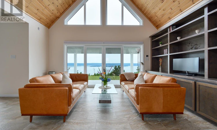 11 And 23 Golden View Drive