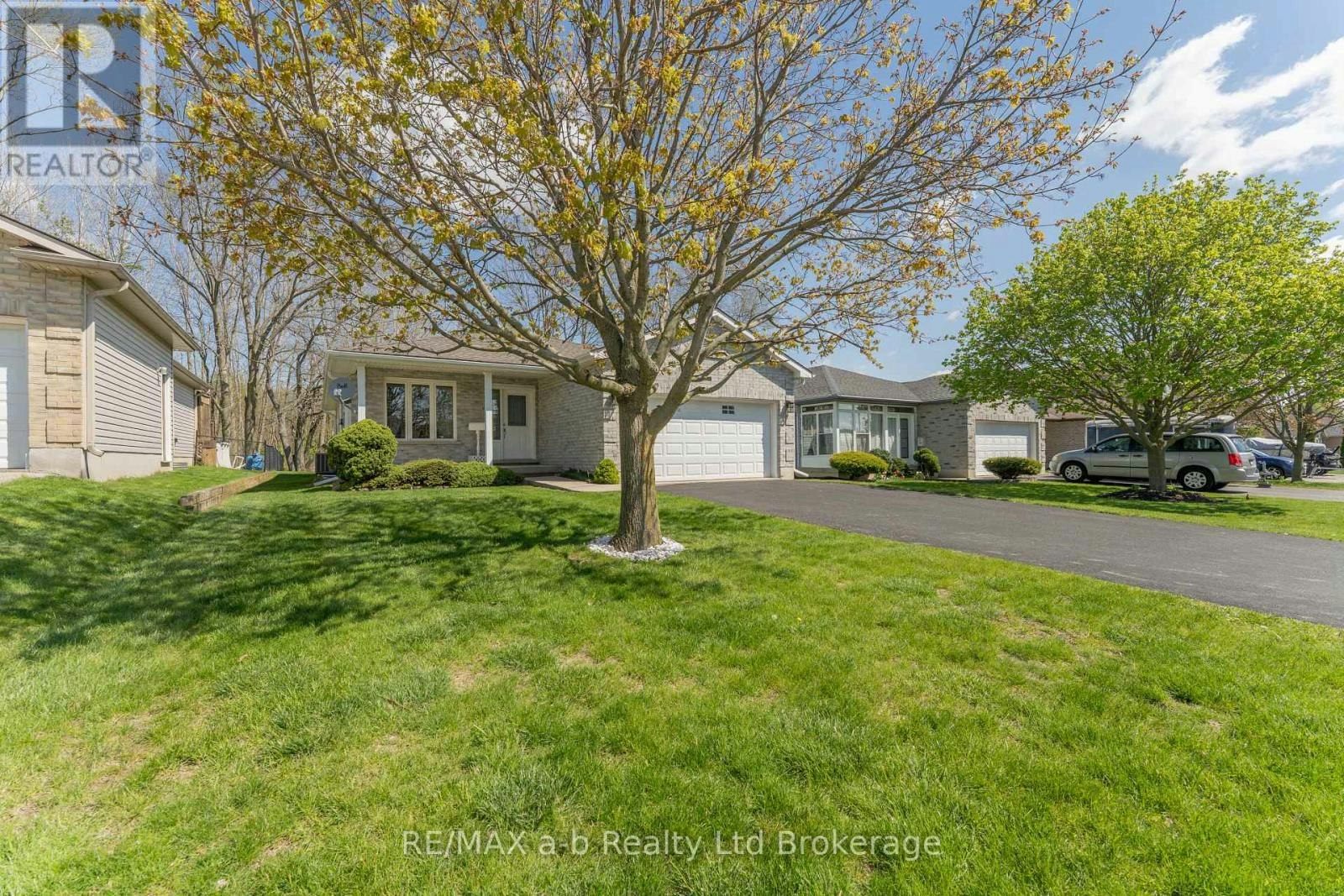 44 Beech Boulevard, Tillsonburg, ON, N4G 5R8