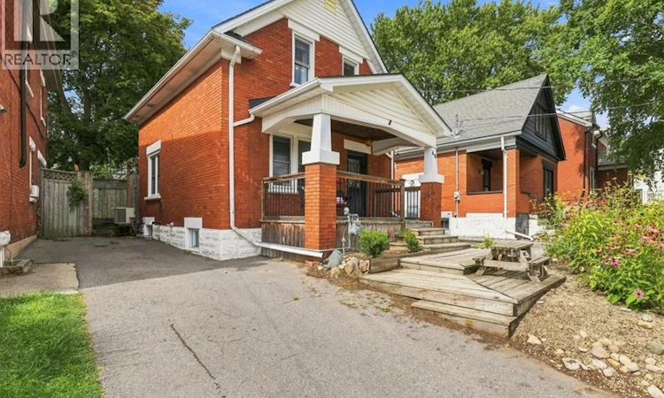 40 Guelph Street