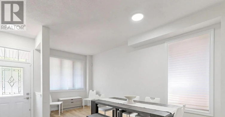 4880 Yorkshire Avenue, Mississauga, ON, L4Z 4H6 - 3