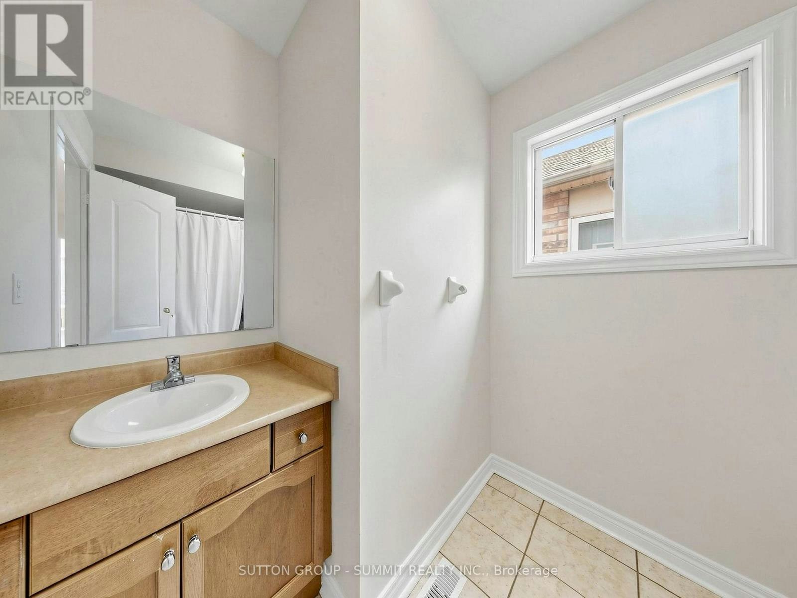 4880 Yorkshire Avenue, Mississauga, ON, L4Z 4H6 - 29