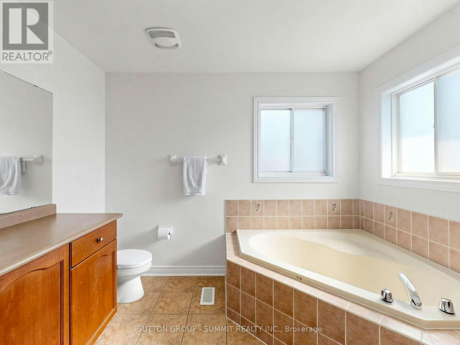 4880 Yorkshire Avenue, Mississauga, ON, L4Z 4H6 - 23