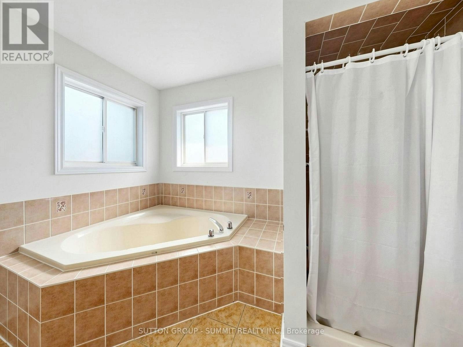 4880 Yorkshire Avenue, Mississauga, ON, L4Z 4H6 - 24