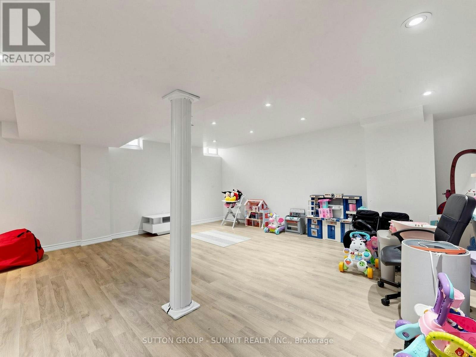 4880 Yorkshire Avenue, Mississauga, ON, L4Z 4H6 - 30