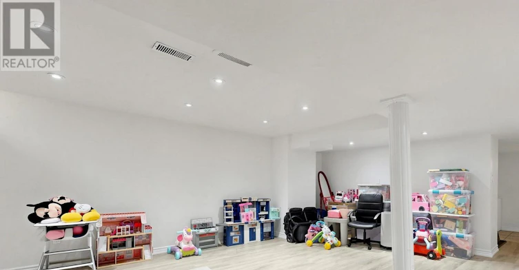 4880 Yorkshire Avenue, Mississauga, ON, L4Z 4H6 - 32