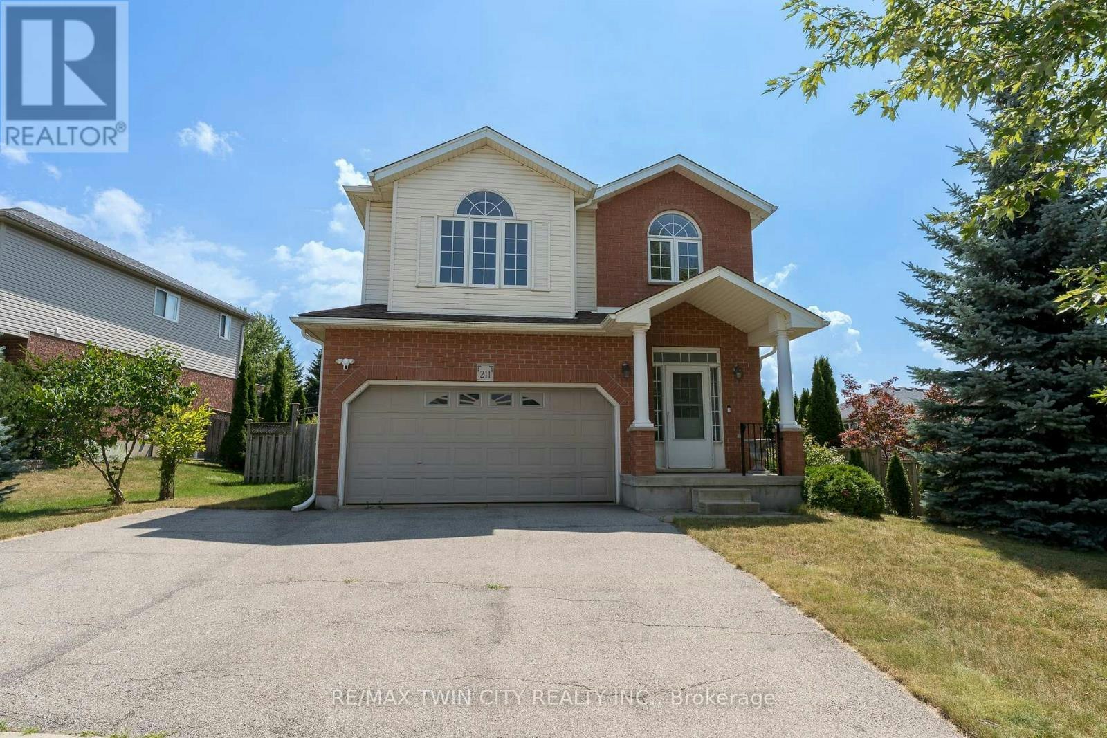 211 Sleaford Street, Waterloo, ON, N2J 4Z8