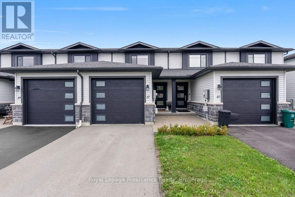 17 Dewal Place, Belleville, ON, K8P 0H3