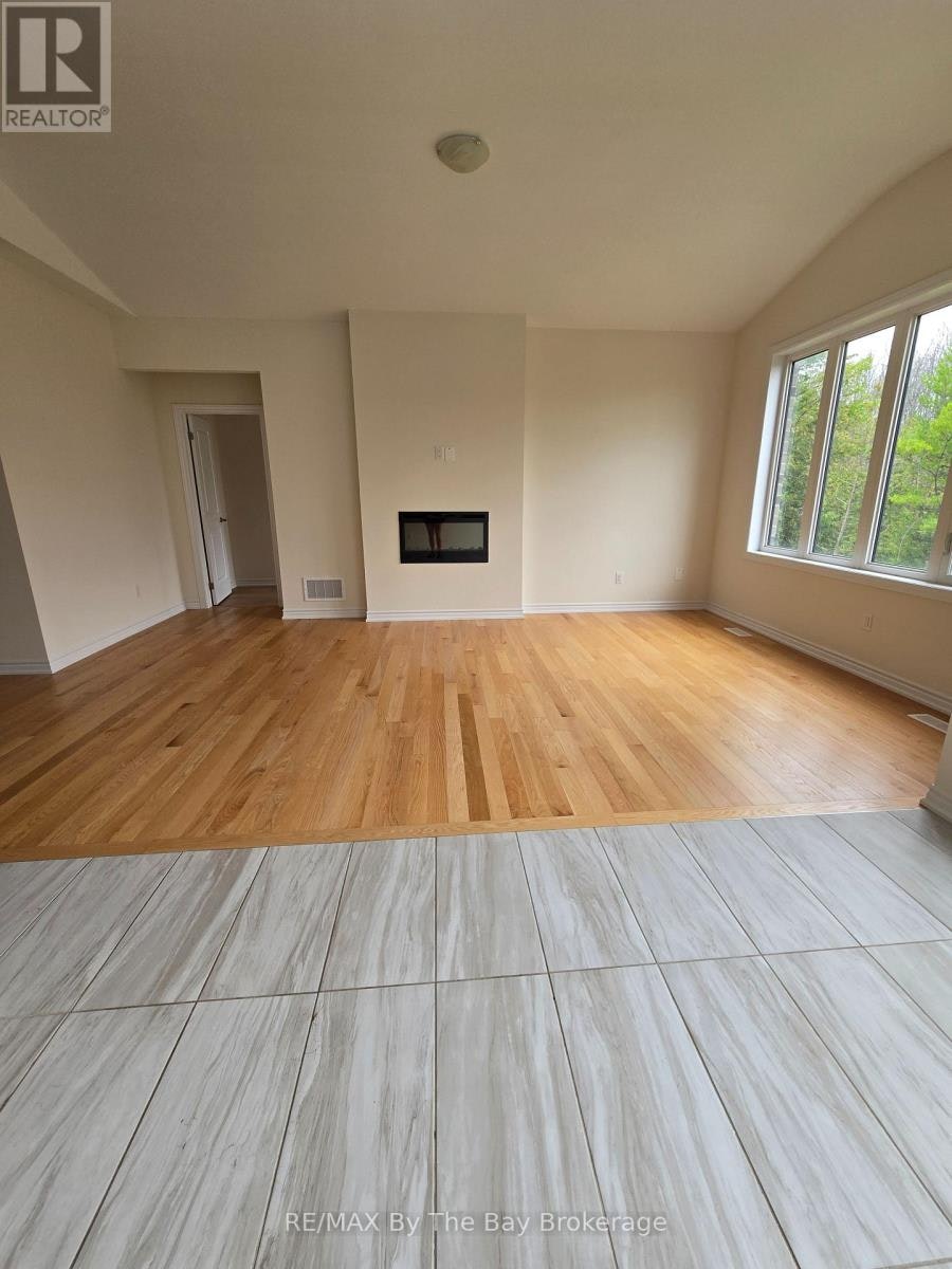 40 Rosanne Circle, Wasaga Beach, ON, L9Z 0N3 - 4