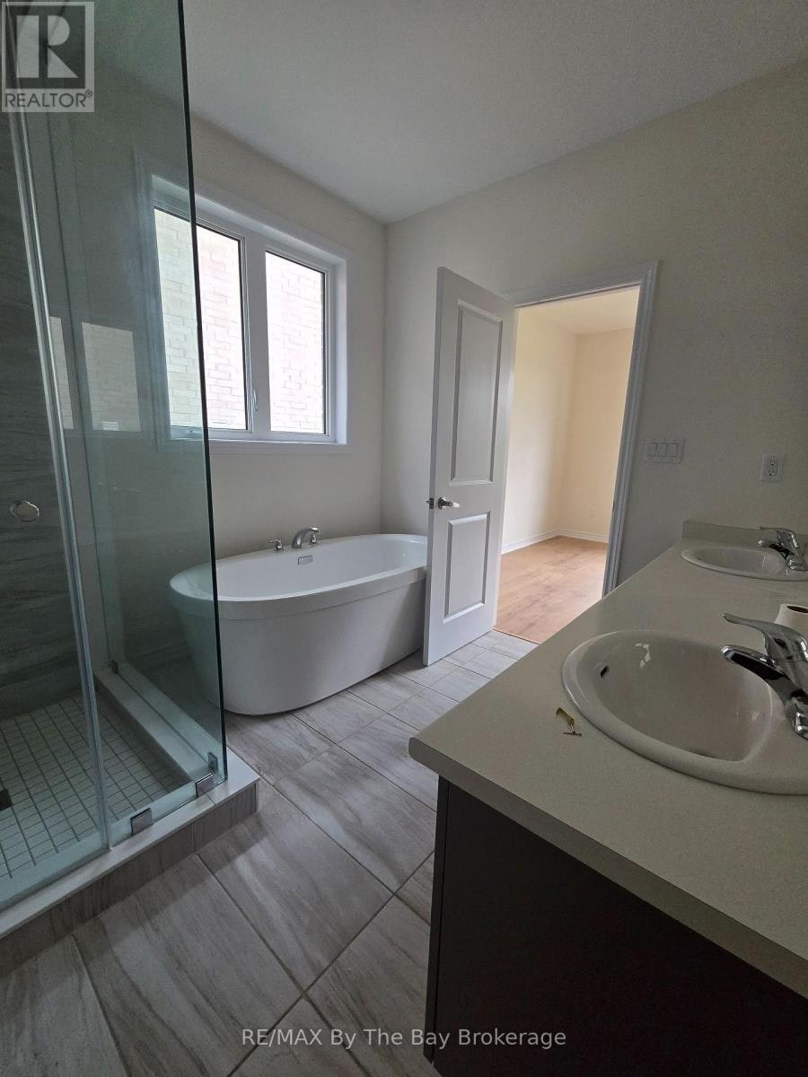 40 Rosanne Circle, Wasaga Beach, ON, L9Z 0N3 - 9