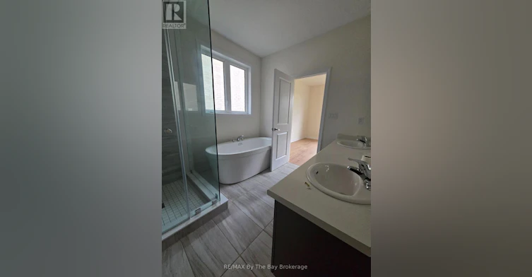 40 Rosanne Circle, Wasaga Beach, ON, L9Z 0N3 - 9