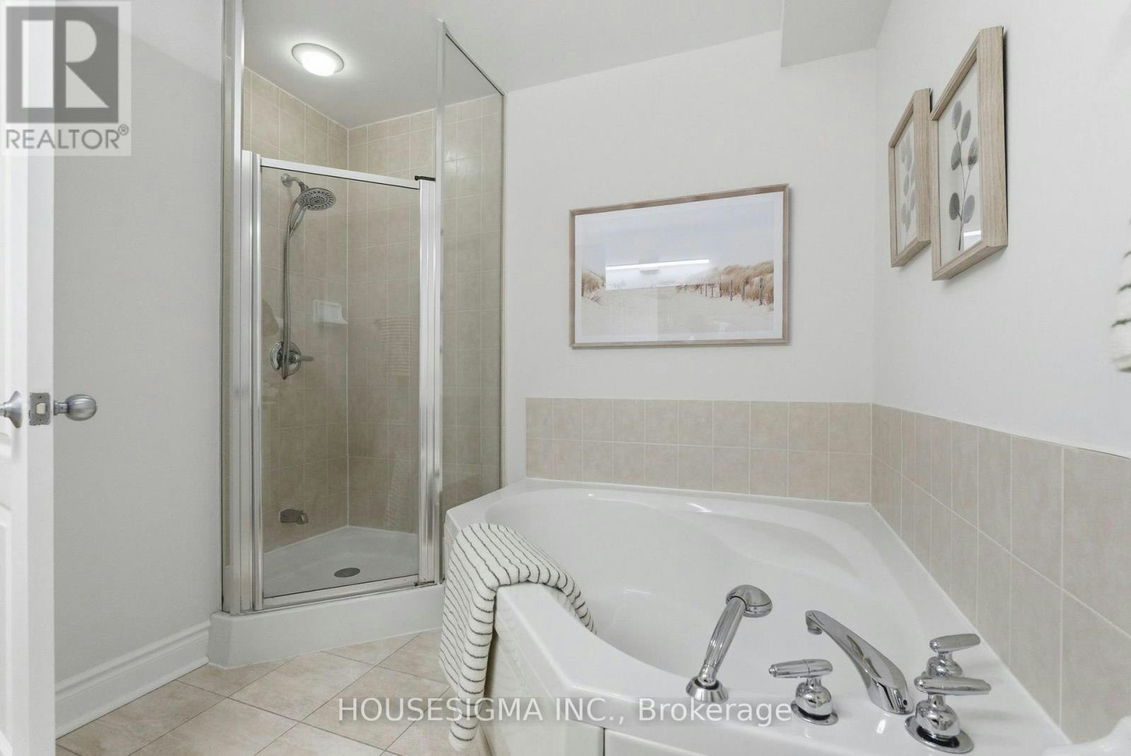 TH 10-1 Rean Drive, Toronto, ON, M2K 3C1 - 17