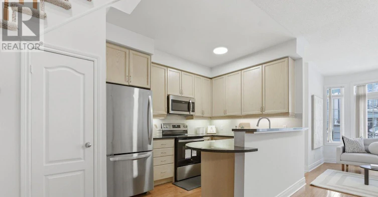 TH 10-1 Rean Drive, Toronto, ON, M2K 3C1 - 6