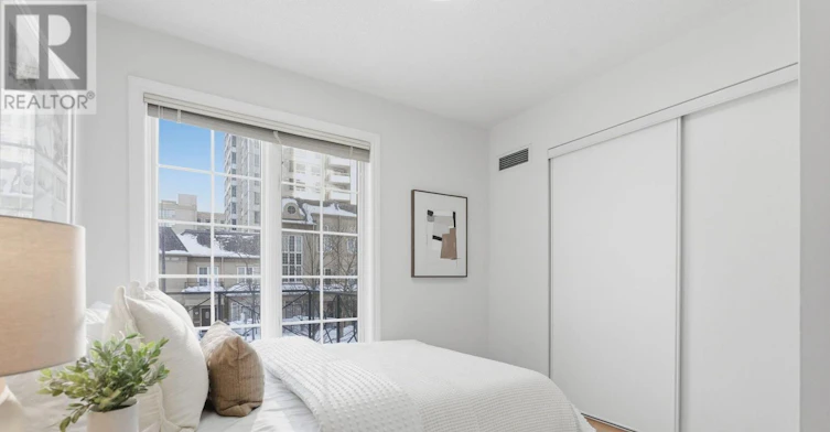 TH 10-1 Rean Drive, Toronto, ON, M2K 3C1 - 19