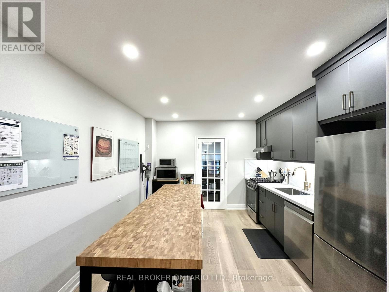 149 Wheeler Avenue, Toronto, ON, M4L 3V5 - 14