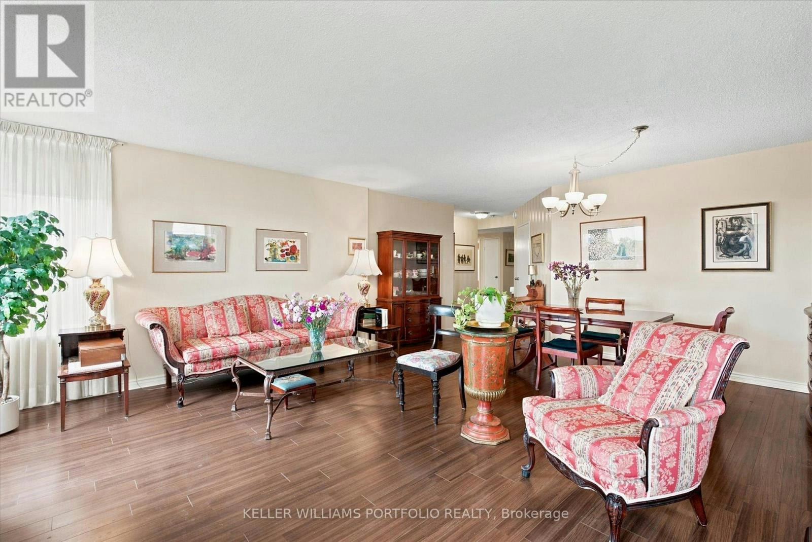 515-7601 Bathurst Street, Vaughan, ON, L4J 4H5 - 10