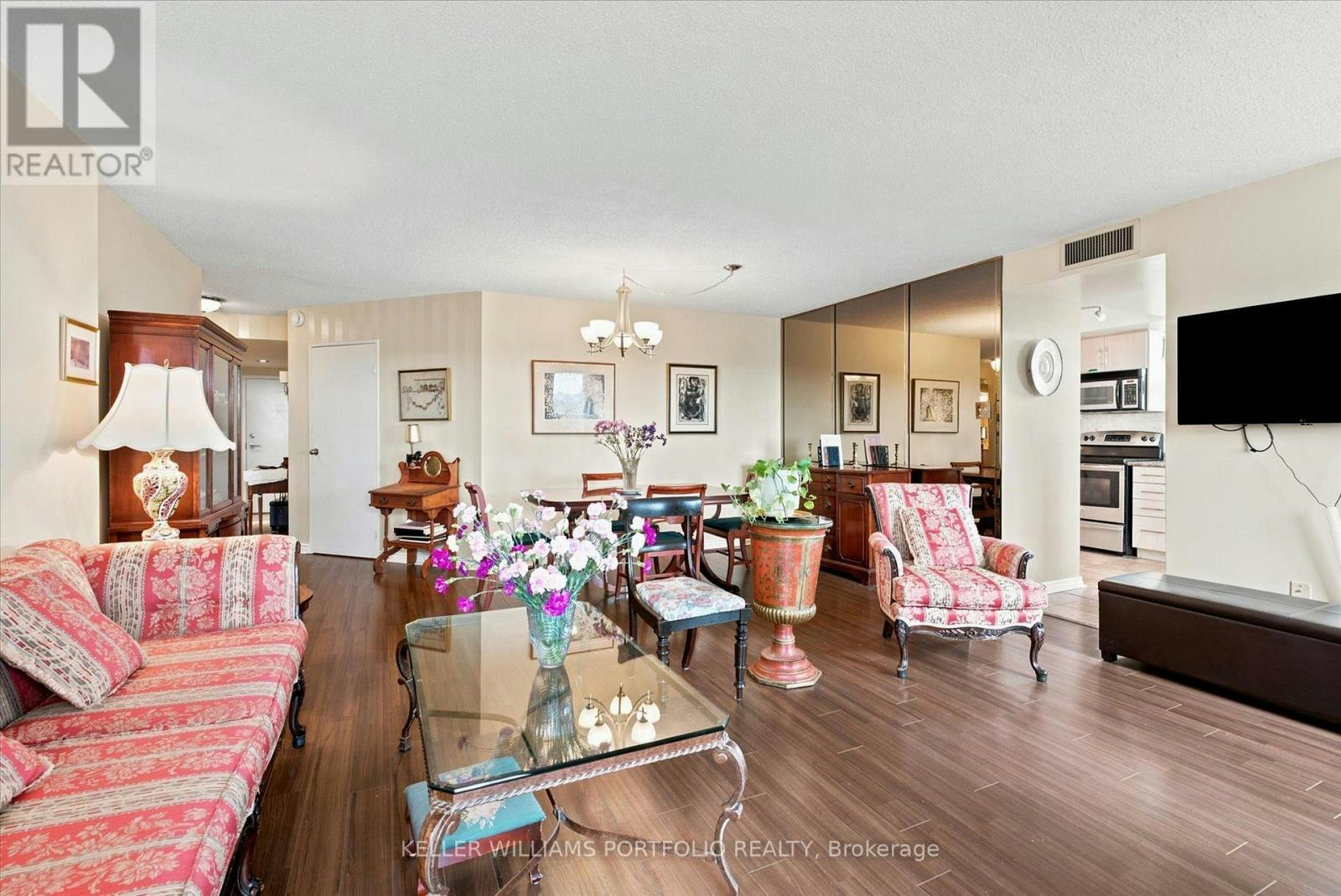 515-7601 Bathurst Street, Vaughan, ON, L4J 4H5 - 12