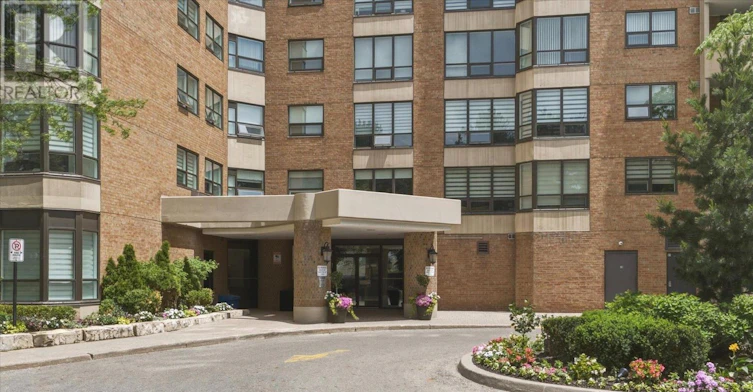 515-7601 Bathurst Street, Vaughan, ON, L4J 4H5 - 4