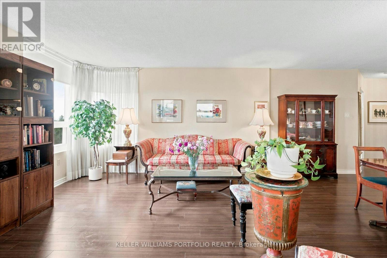 515-7601 Bathurst Street, Vaughan, ON, L4J 4H5 - 9