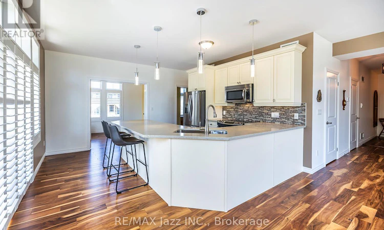 111-29 Lakewood Crescent