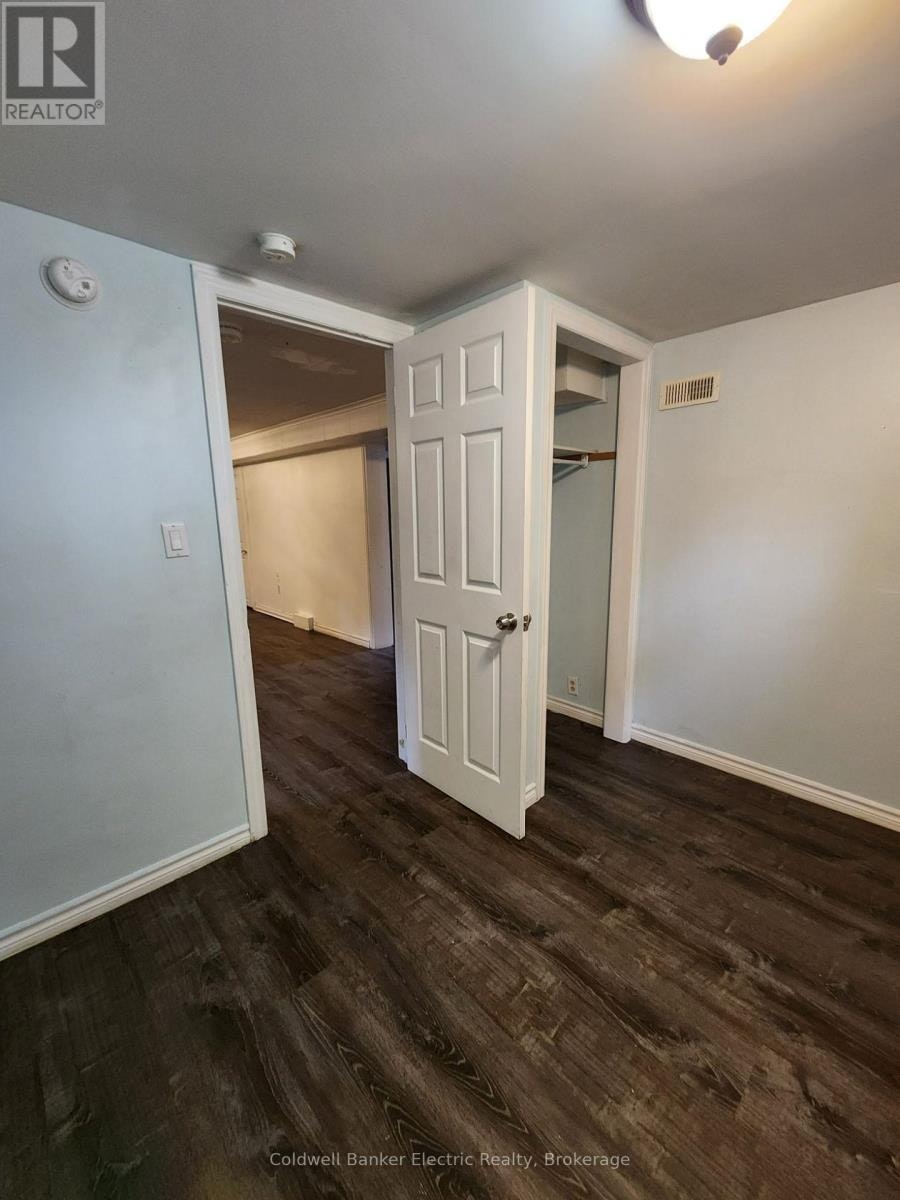443 Armour Road, Peterborough, ON, K9H 1Y7 - 15