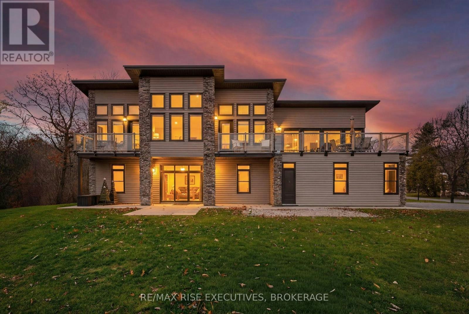4646 Stair Step Lane, South Frontenac, ON, K0H 1H0