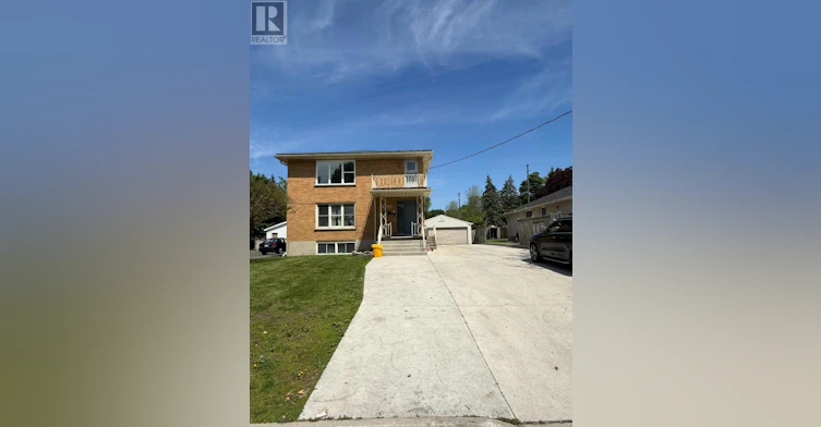 3-228 Burnside Drive, London, ON, N5V 1B9 - 2