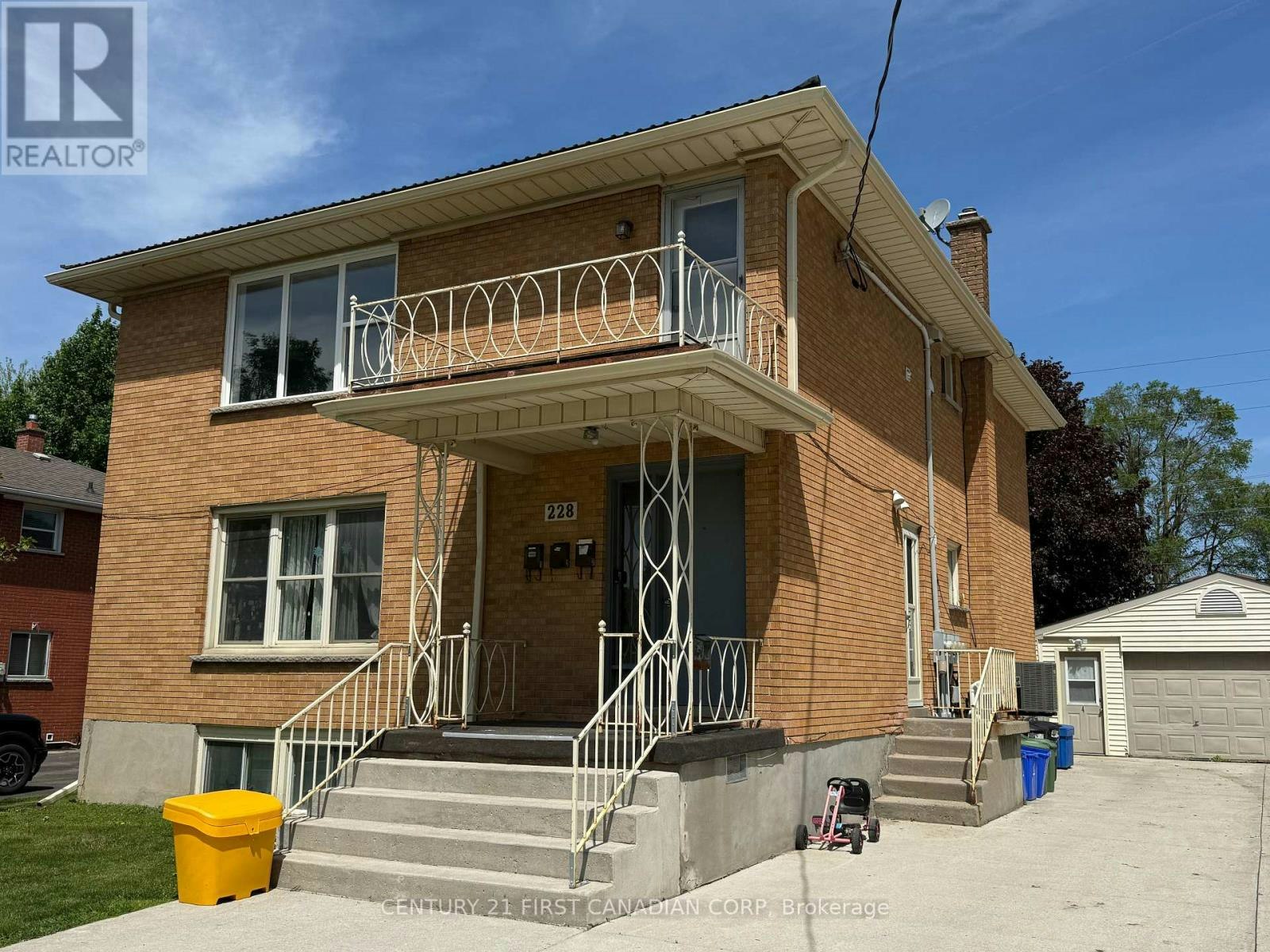 3-228 Burnside Drive, London, ON, N5V 1B9 - 3