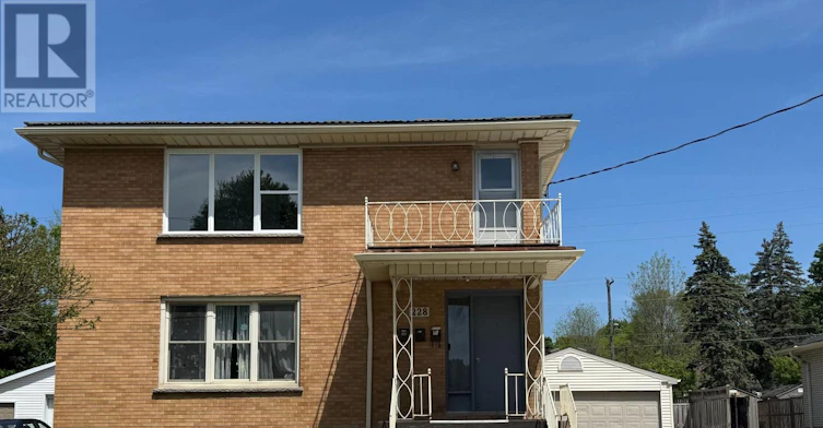 3-228 Burnside Drive, London, ON, N5V 1B9