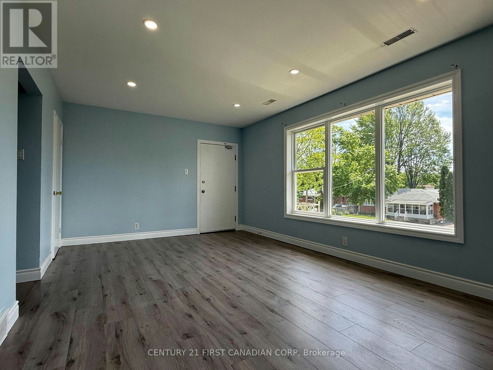 3-228 Burnside Drive, London, ON, N5V 1B9 - 6