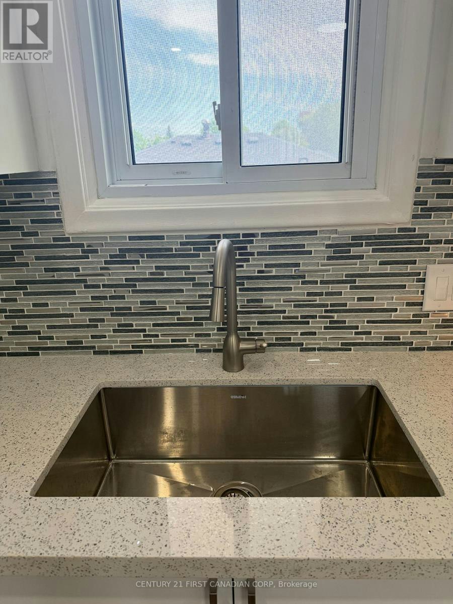 3-228 Burnside Drive, London, ON, N5V 1B9 - 24