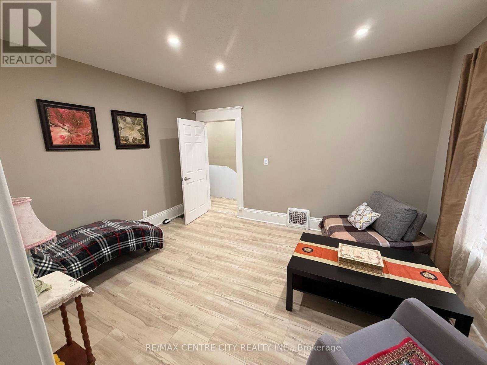 53 Chatham Street, Brantford, ON, N3T 2N8 - 8