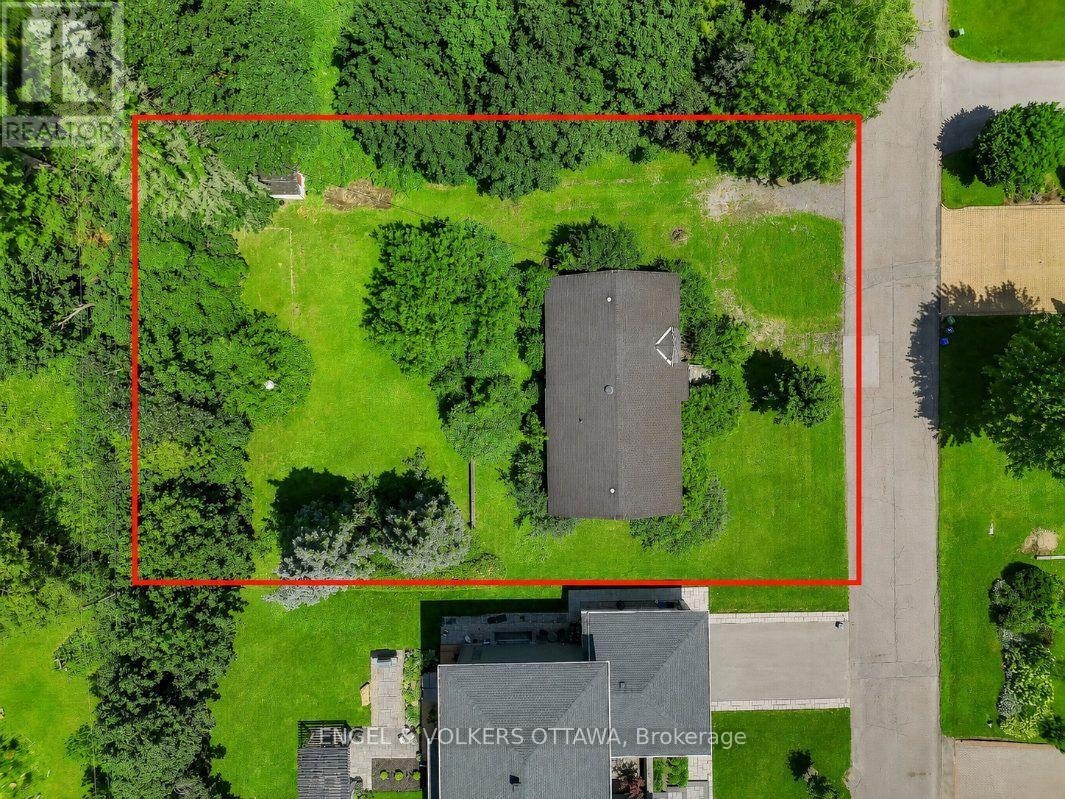 91 Palsen Street, Ottawa, ON, K2G 2W6