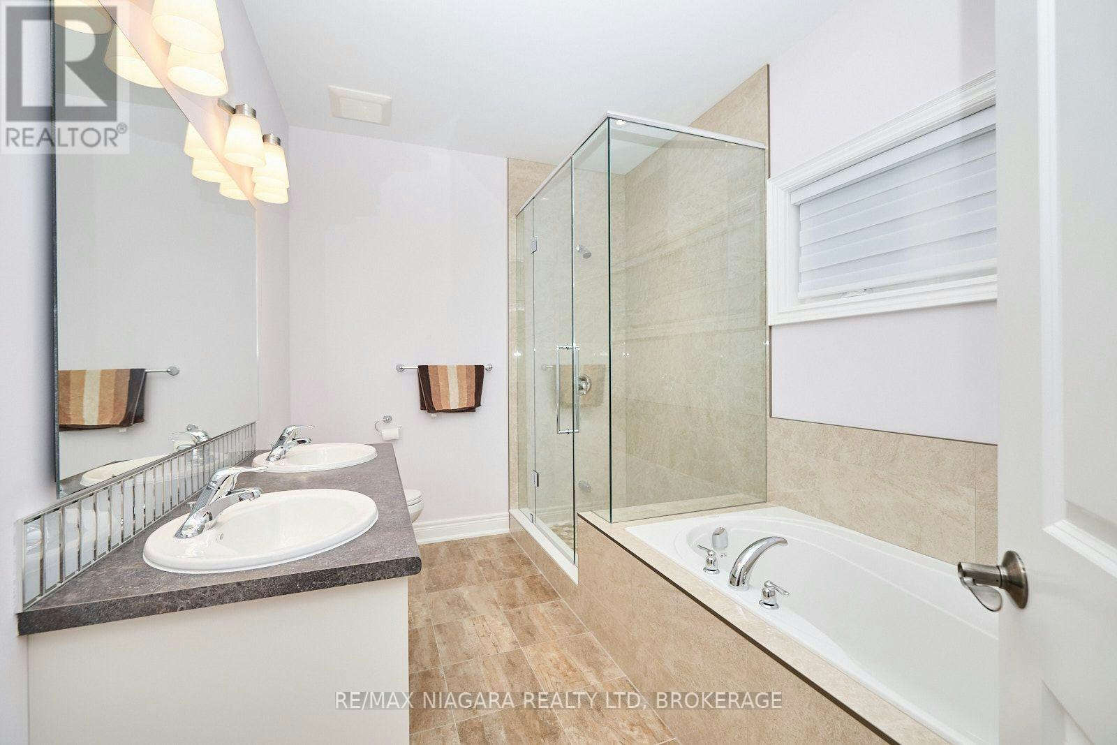 3554 Whispering Woods Trail, Fort Erie, ON, L0S 1N0 - 13